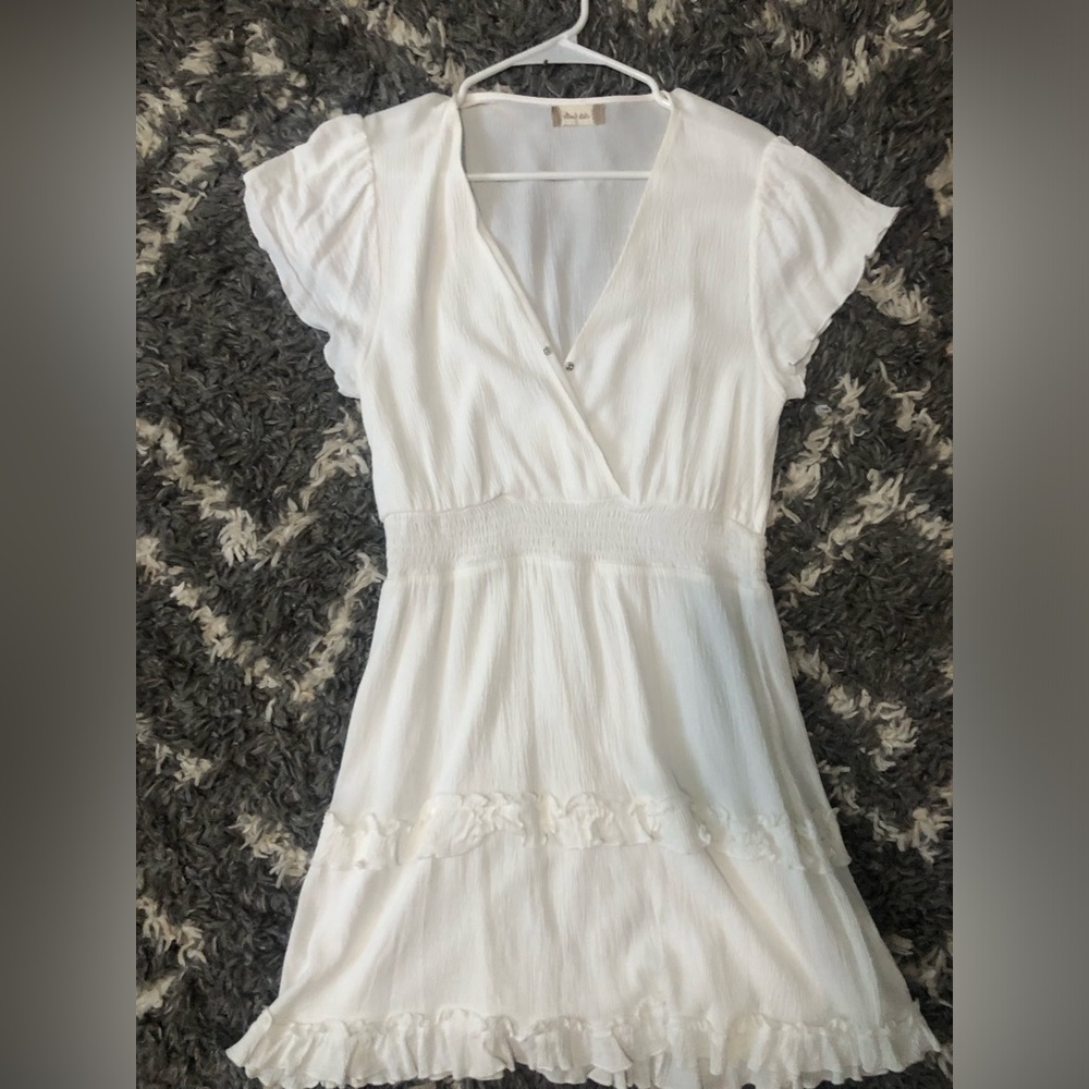 Short white dress